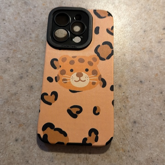 Iphone 15 pro case - Picture 2 of 6